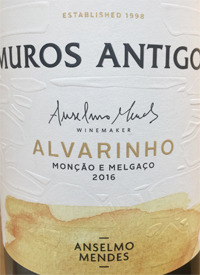 Anselmo Mendes Muros Antigos Alvarinhotext